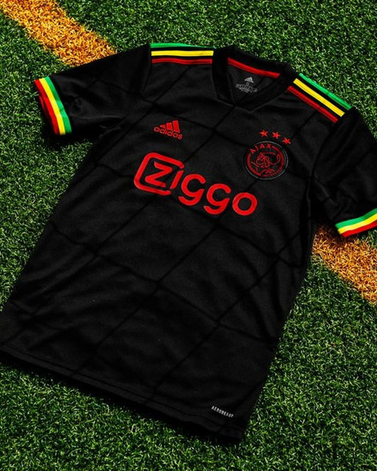 Ajax x Bob Marley special edition voetbalshirt