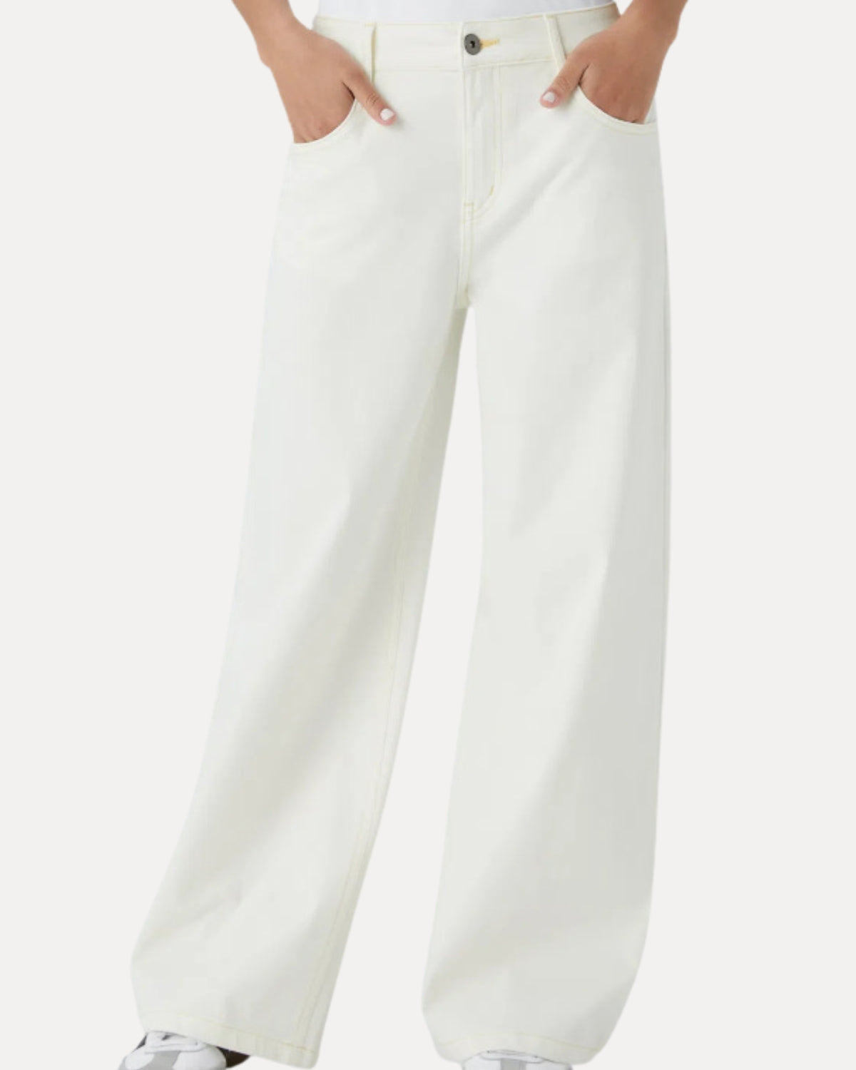 Flow Wide Leg — Jeans