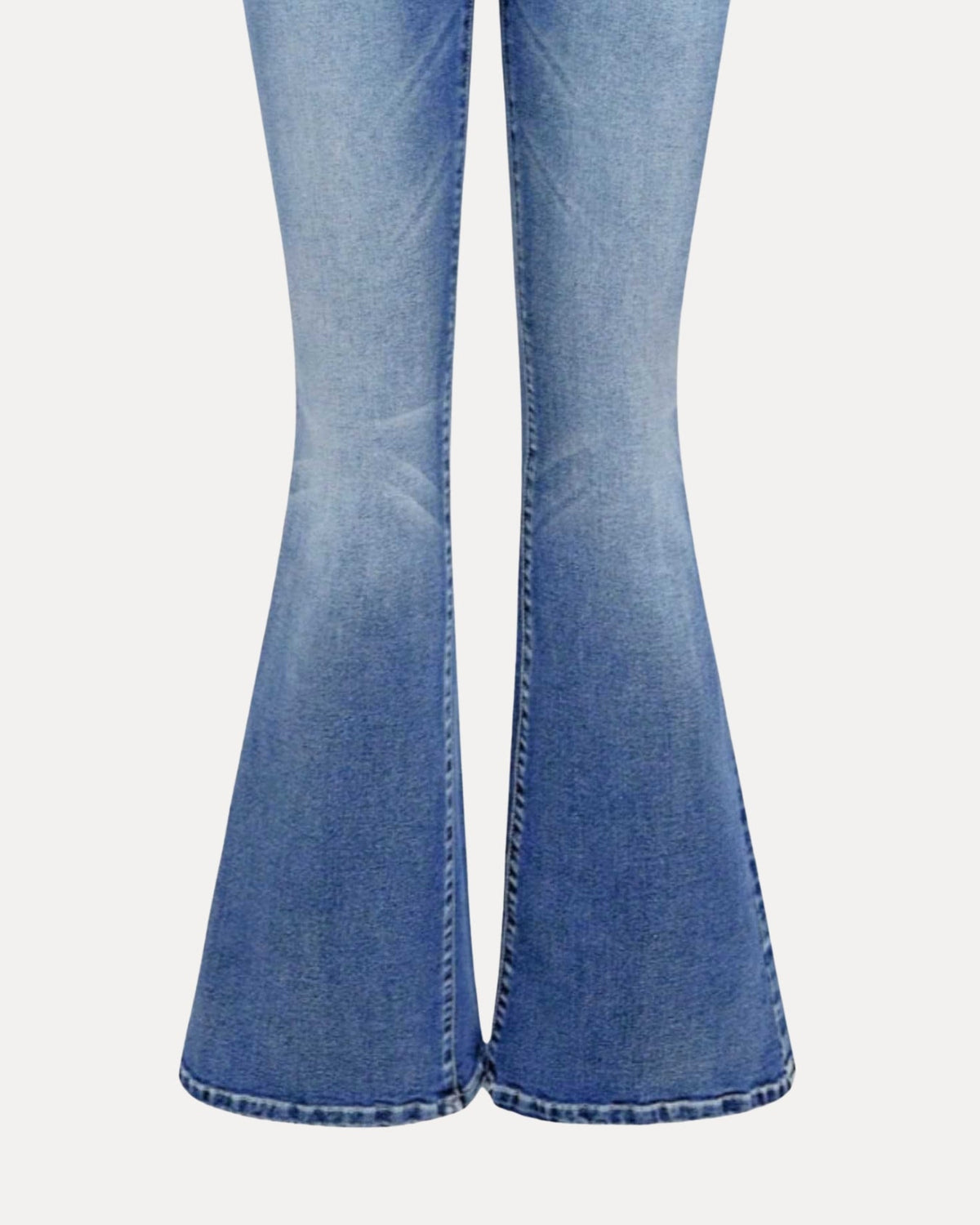 Wingline Flare — Jeans