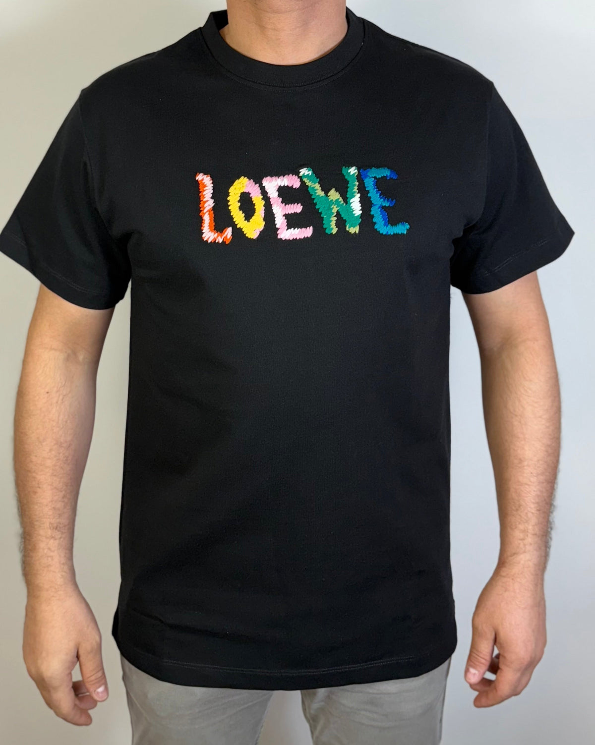 LOEWE ZWART (PRINT) — T-SHIRT