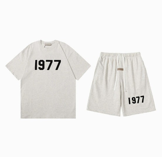 Essentials 1977 — Zomerset