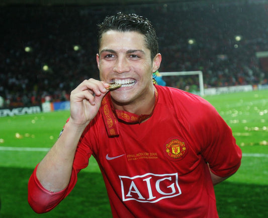 MANCHESTER UNITED 2007/08 — RETRO LONGSLEEVE