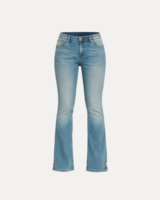 True Flared — Jeans