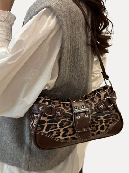 Buckle Shoulder — Tas