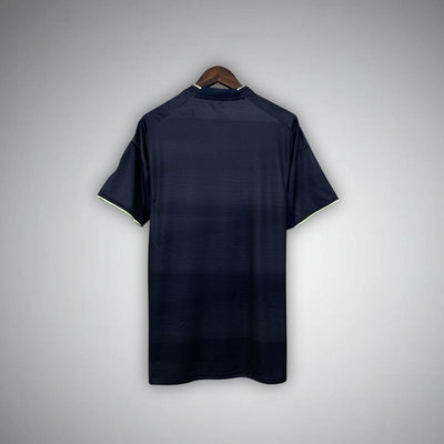 25/26 REAL MADRID UITTENUE