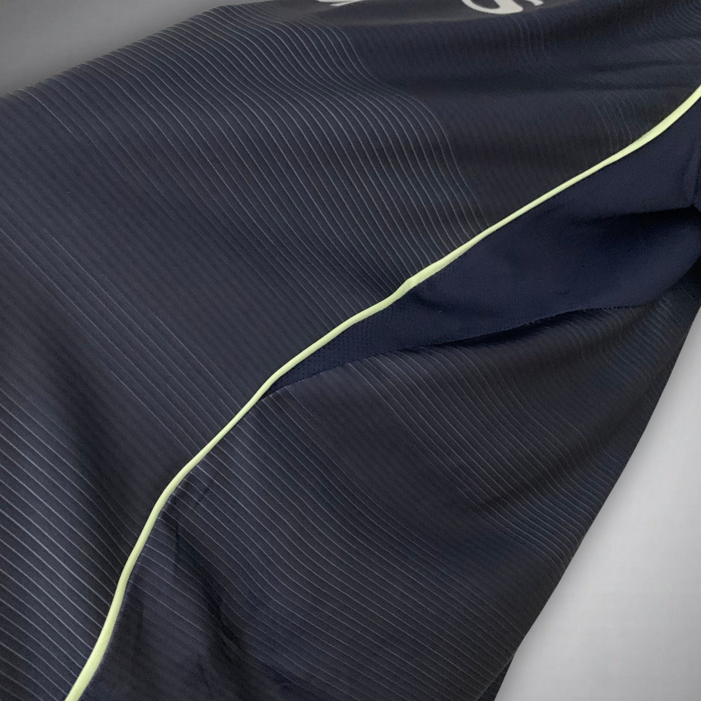 25/26 REAL MADRID UITTENUE