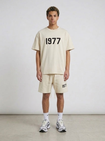Essentials 1977 — Zomerset
