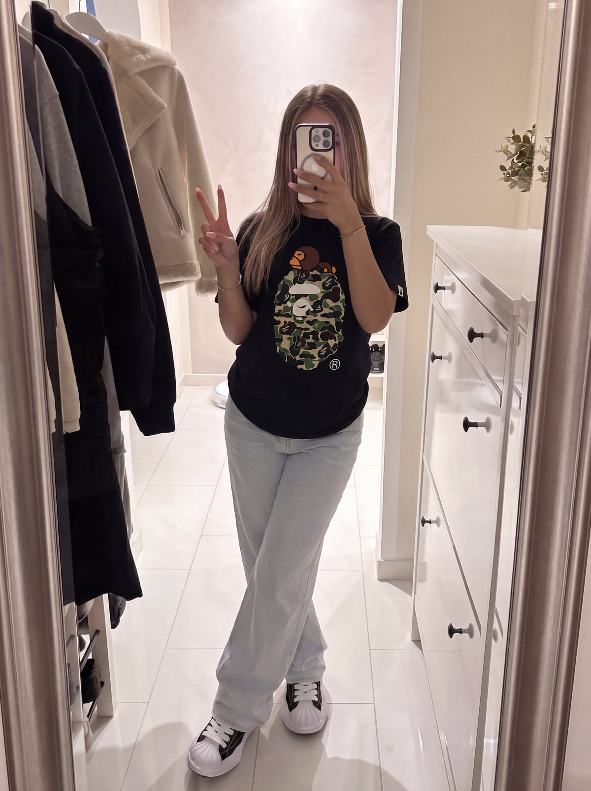 Sleepy Ape — T-shirt