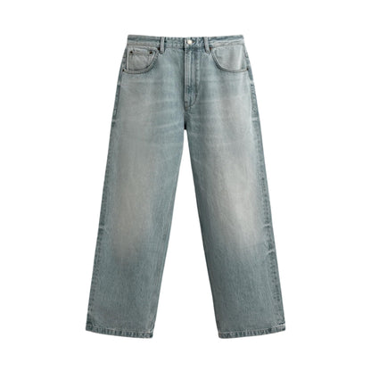 STRAIGHT FIT — JEANS