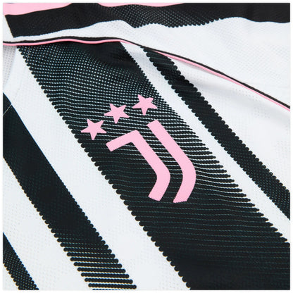 Juventus 25/26 thuisshirt detail