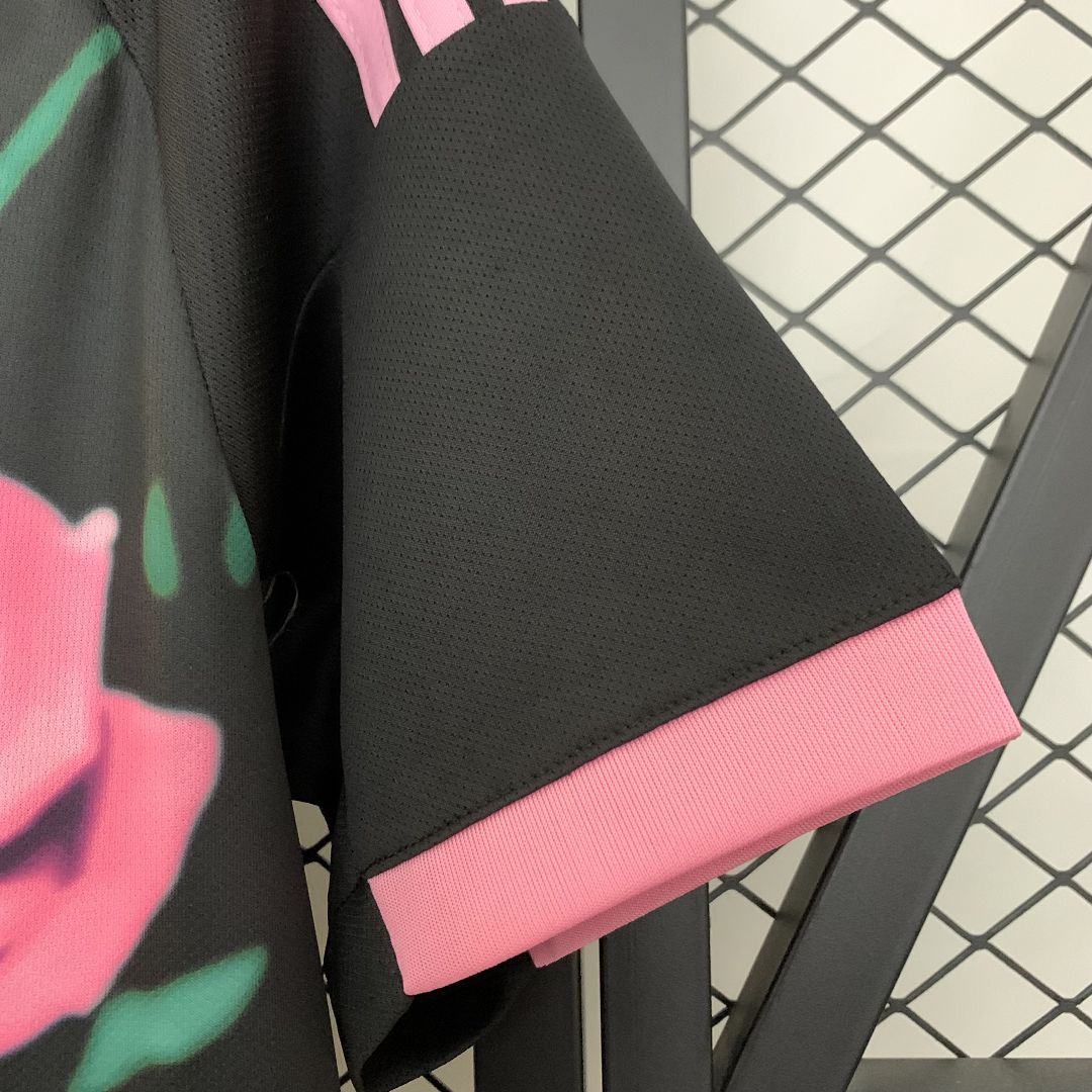 REAL MADRID ROZE SLANGEN KIT