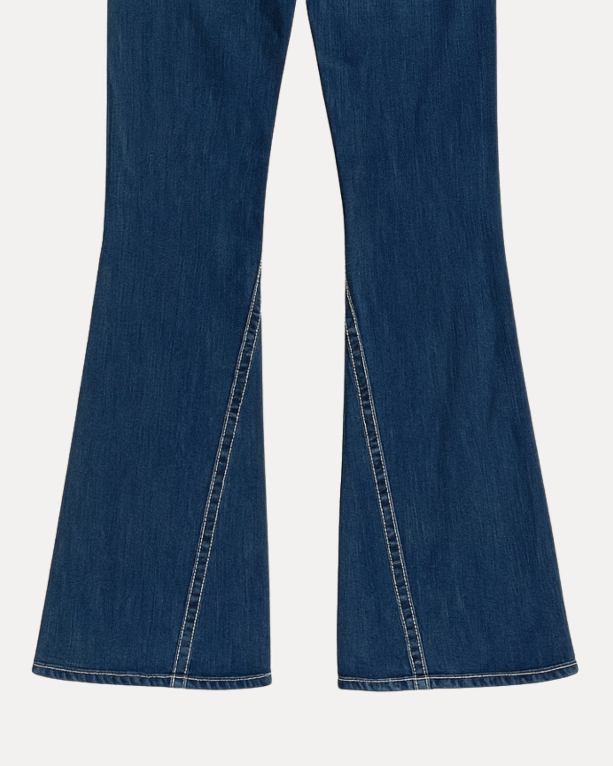 River Flared — Jeans