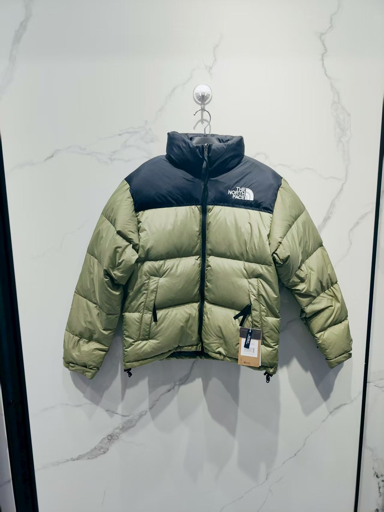 NORTH FACE PUFFER