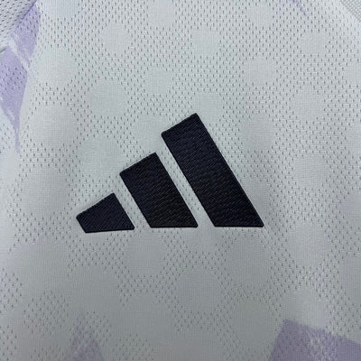 25/26 MANCHESTER UNITED UITTENUE