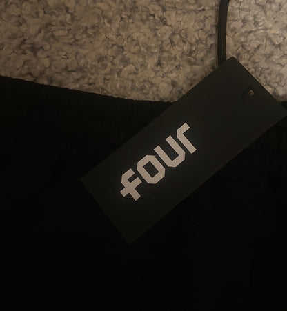Four Amsterdam Broekje zwart — merklabel