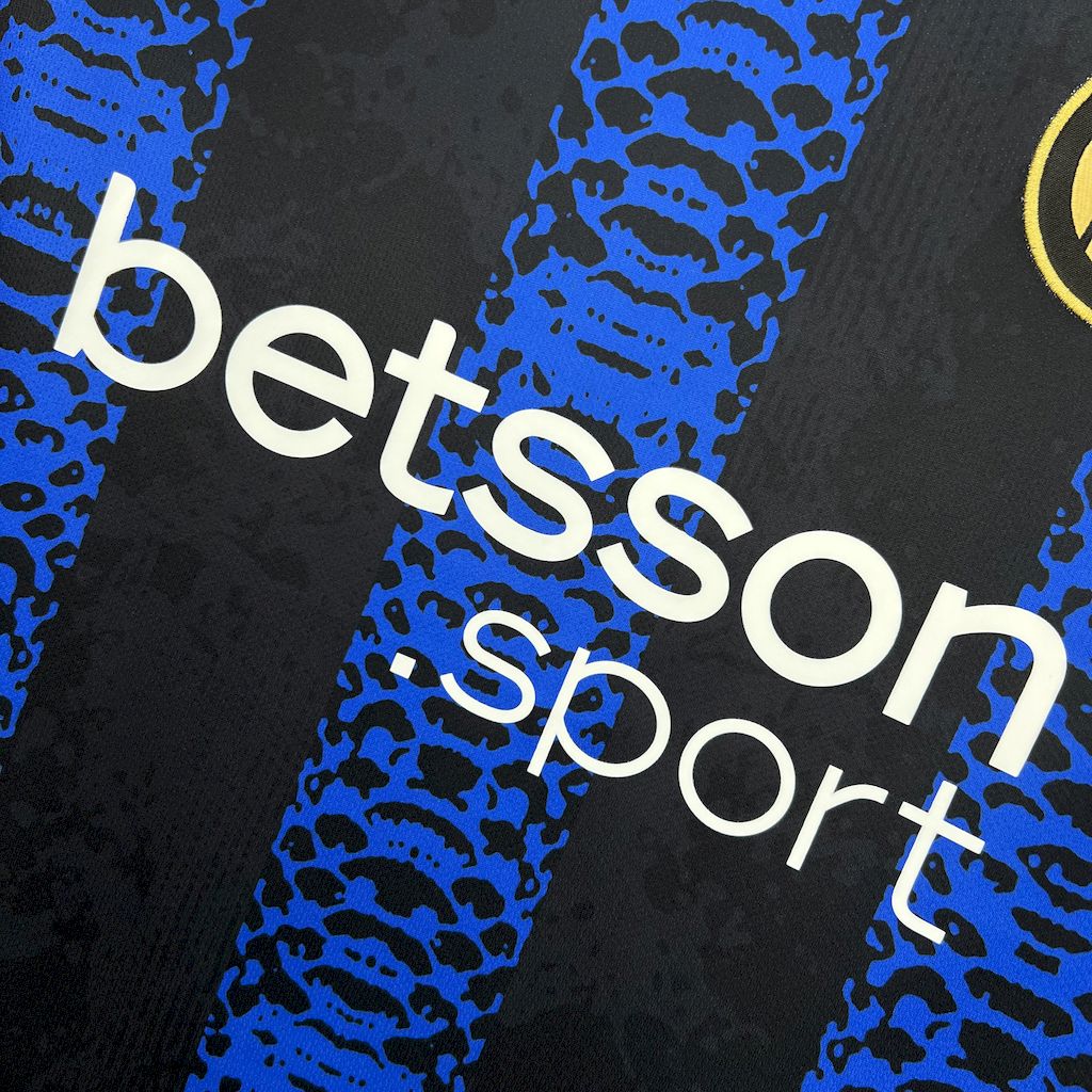 TUSSEN DE SERPENT KIT