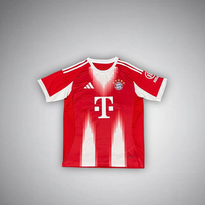 25/26 BAYERN MUNCHEN THUISSET