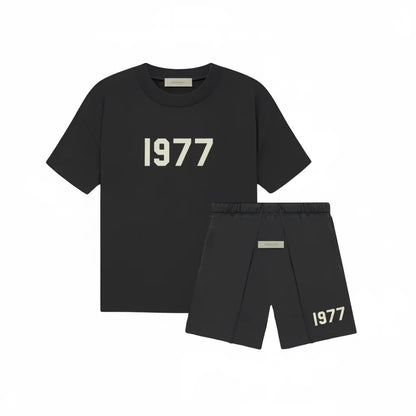 Essentials 1977 — Zomerset