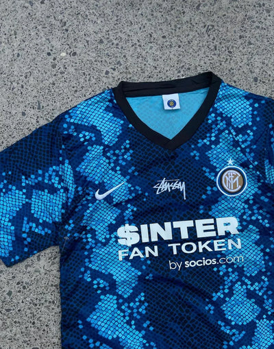 STUSSY X "INTER" JERSEY - BLAUW (Speciale Editie)