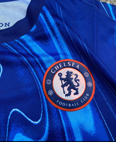 STUSSY X "CHELSEA" JERSEY - BLAUW (Editie 2024/25)