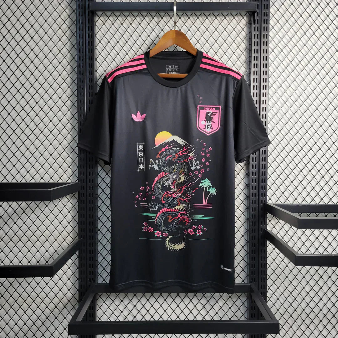JAPAN 2023 SPECIAL EDITION ZWART ROZE SHIRT