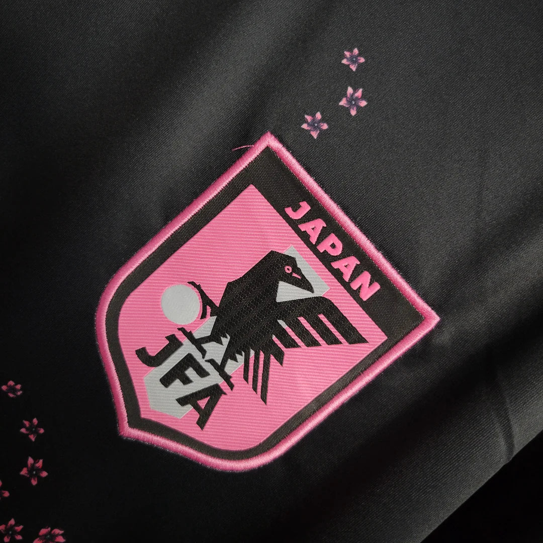 JAPAN 2023 SPECIAL EDITION ZWART ROZE SHIRT