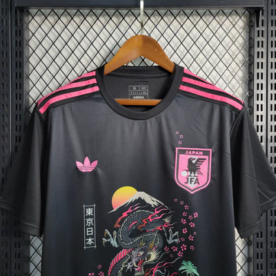 JAPAN 2023 SPECIAL EDITION ZWART ROZE SHIRT