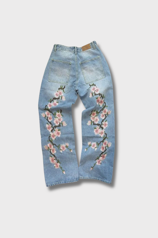Blossom Embroidered — Jeans