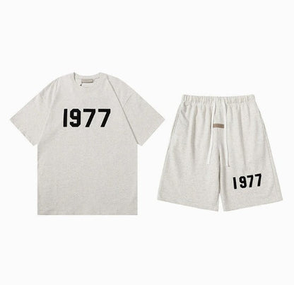 Essentials 1977 — Zomerset