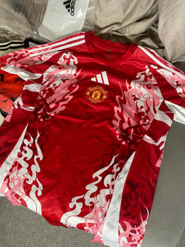 MANCHESTER UNITED '99 — SPECIAL EDITION