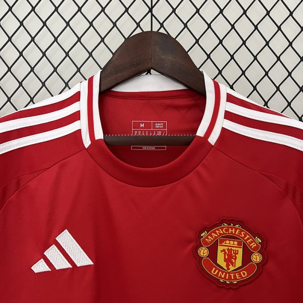 MANCHESTER UNITED 2024/25 SHIRT I 50% KORTING!