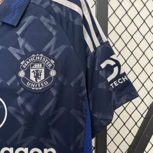 MANCHESTER UNITED 2024/25 SHIRT I 50% KORTING!