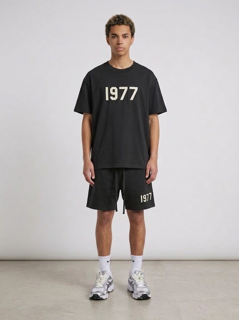 Essentials 1977 — Zomerset