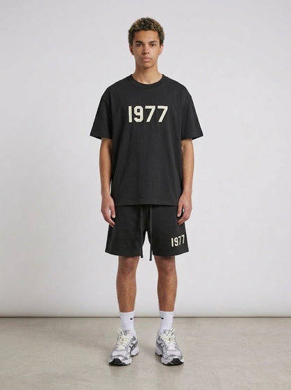 Essentials 1977 — Zomerset