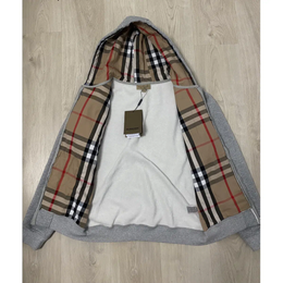 Burberry — Vest