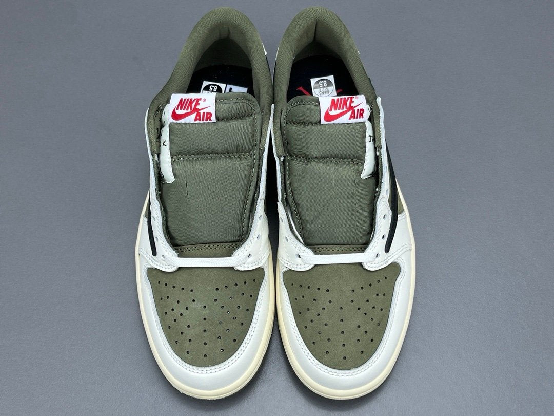 AIR JORDAN 1 RETRO LOW OG SP TRAVIS SCOTT MEDIUM OLIVE — SNEAKERS