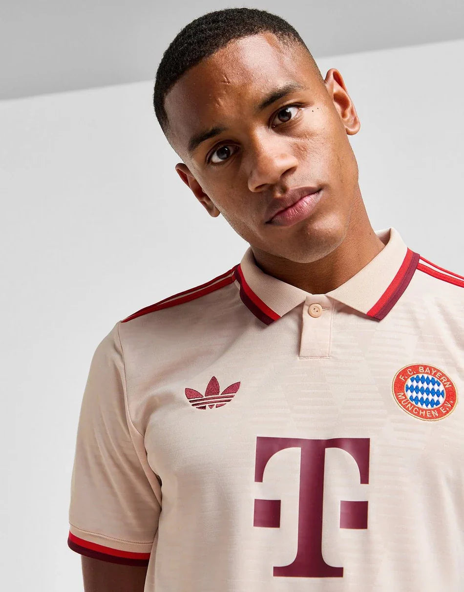 FC BAYERN MUNICH 2024/25 DERDE SHIRT
