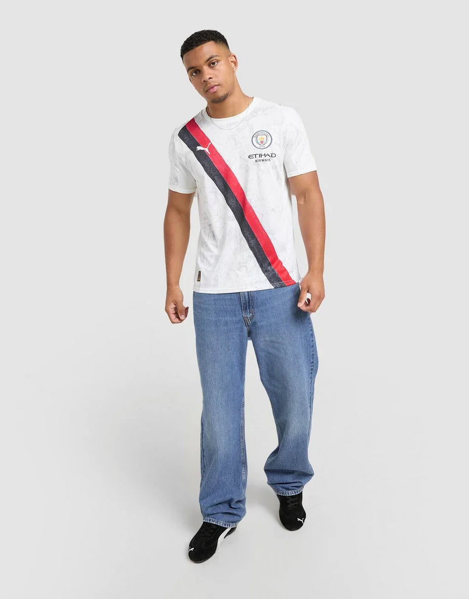 PUMA MANCHESTER CITY FC 2025/26 CLUB WERELDBEKER UITSHIRT