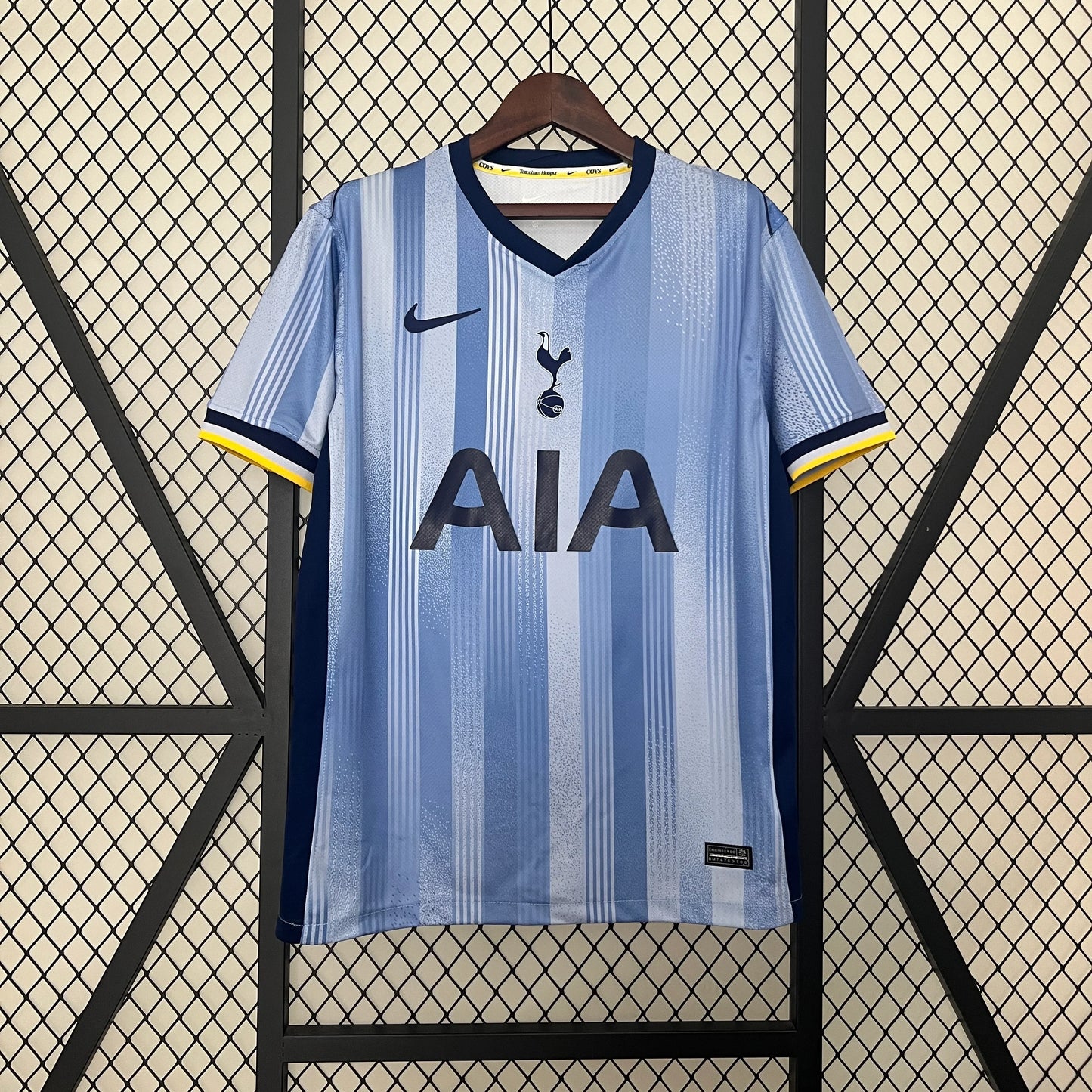 TOTTENHAM HOTSPUR FC 2024/25 SHIRT I 50% KORTING!