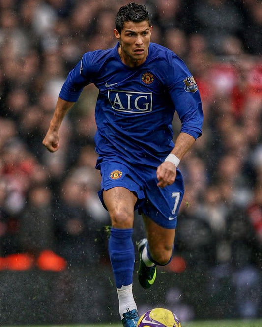 MANCHESTER UNITED 2008/09 — RETRO LONGSLEEVE