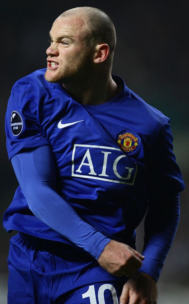 MANCHESTER UNITED 2008/09 — RETRO LONGSLEEVE