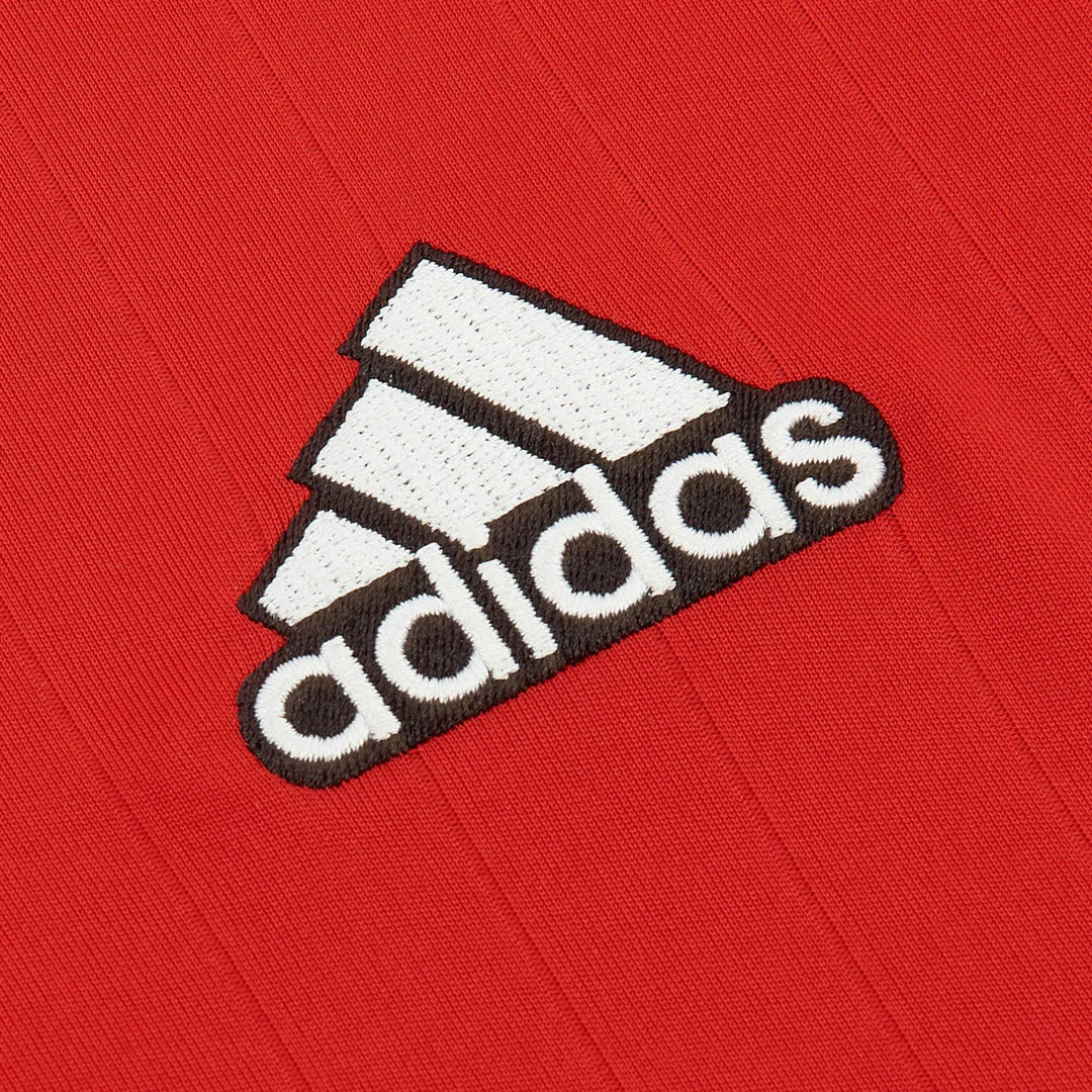 MANCHESTER UNITED 2022/23 — RETRO