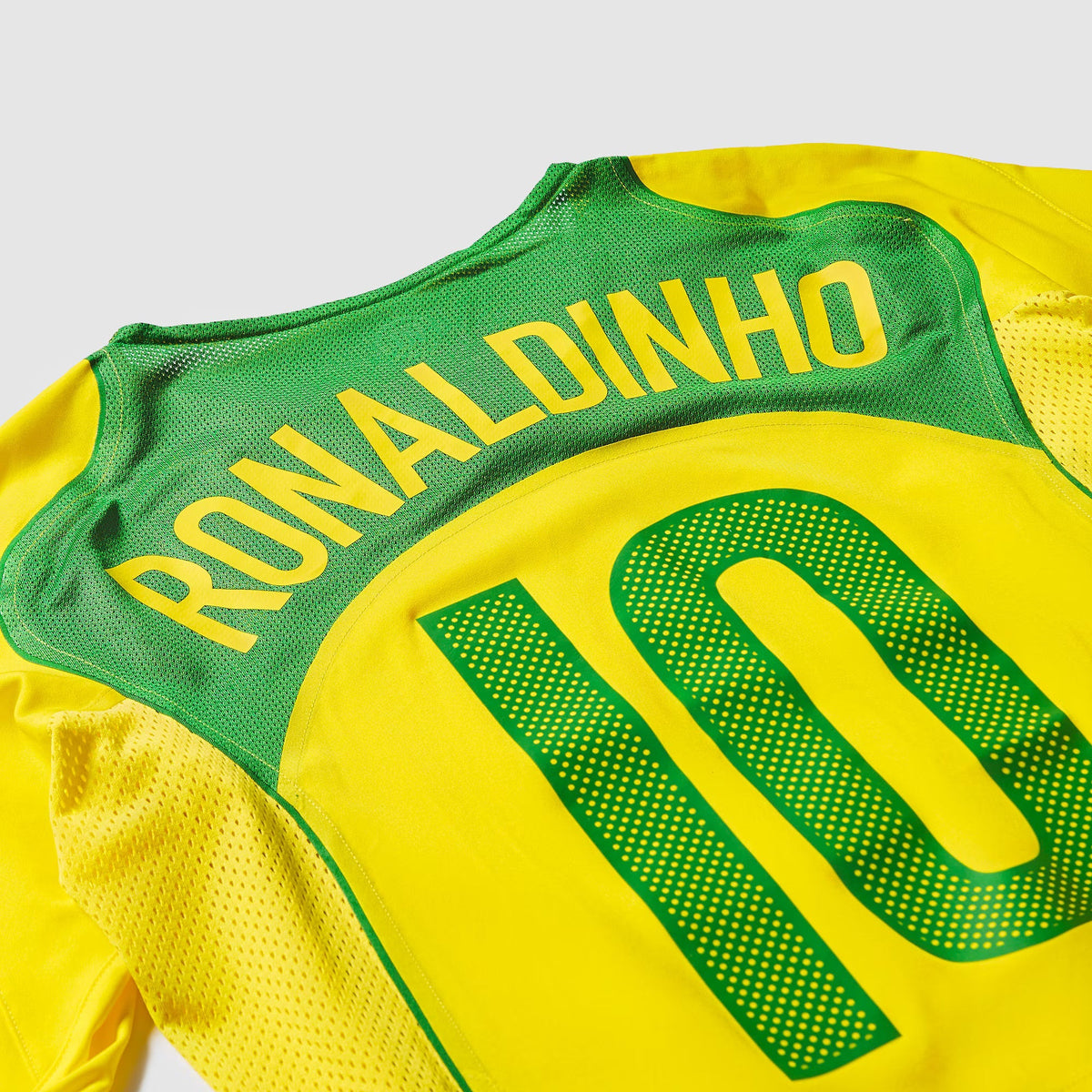 BRAZILIË 2004 — RETRO