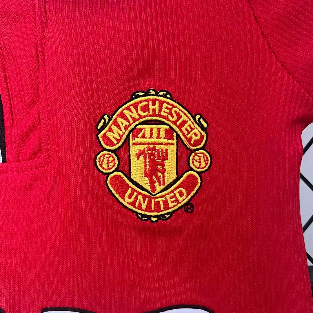 MANCHESTER UNITED JUNIOR 1998/99 — RETRO